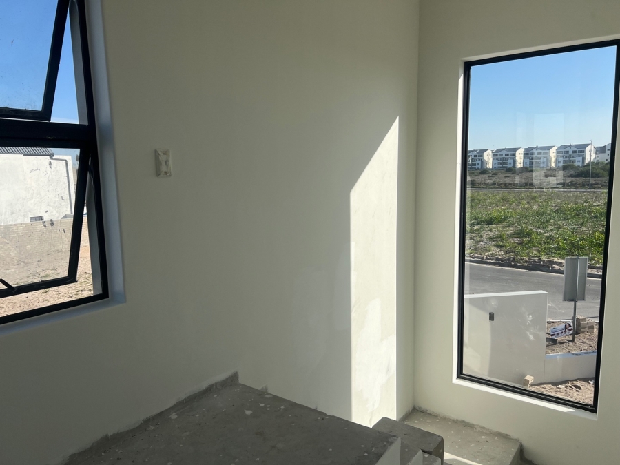 4 Bedroom Property for Sale in Sandown Western Cape